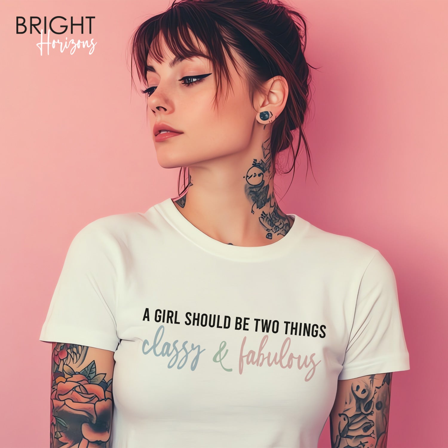 T-Shirt "A Girl should be"