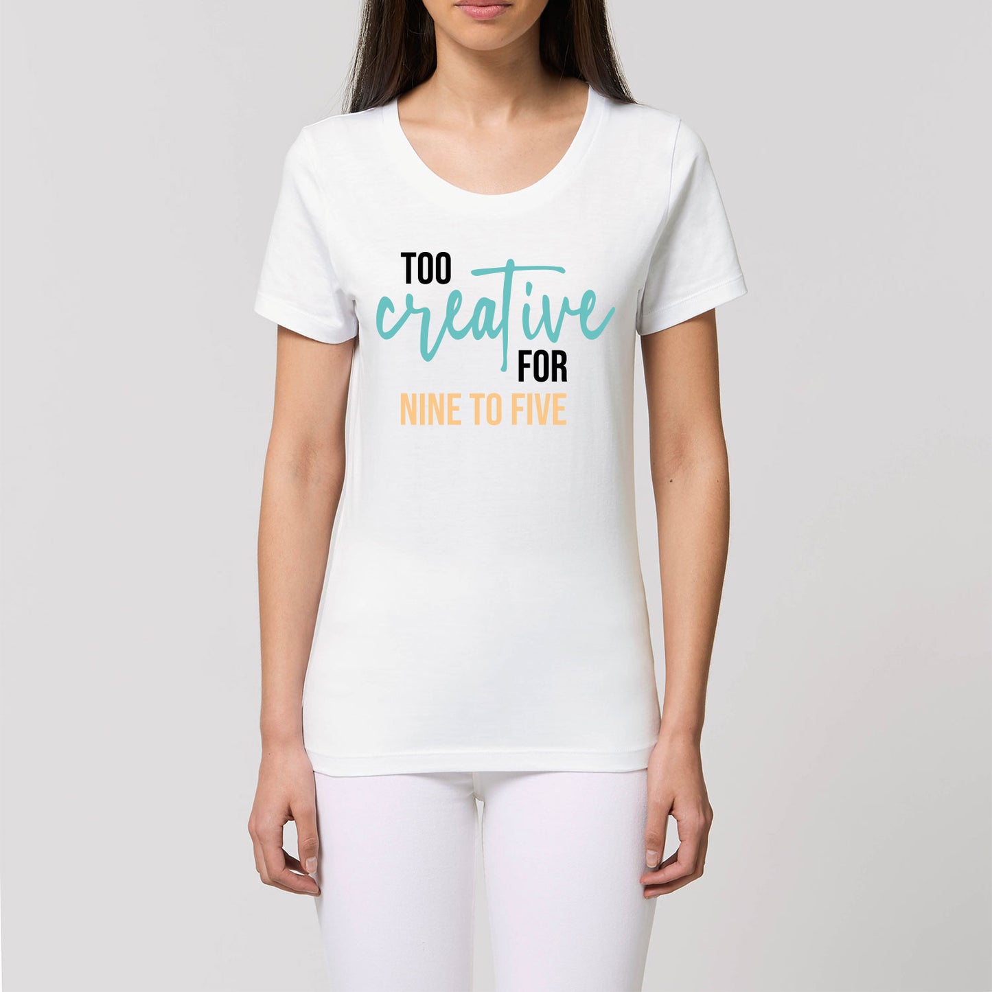 03_T-Shirt_Front_Model_LK10673