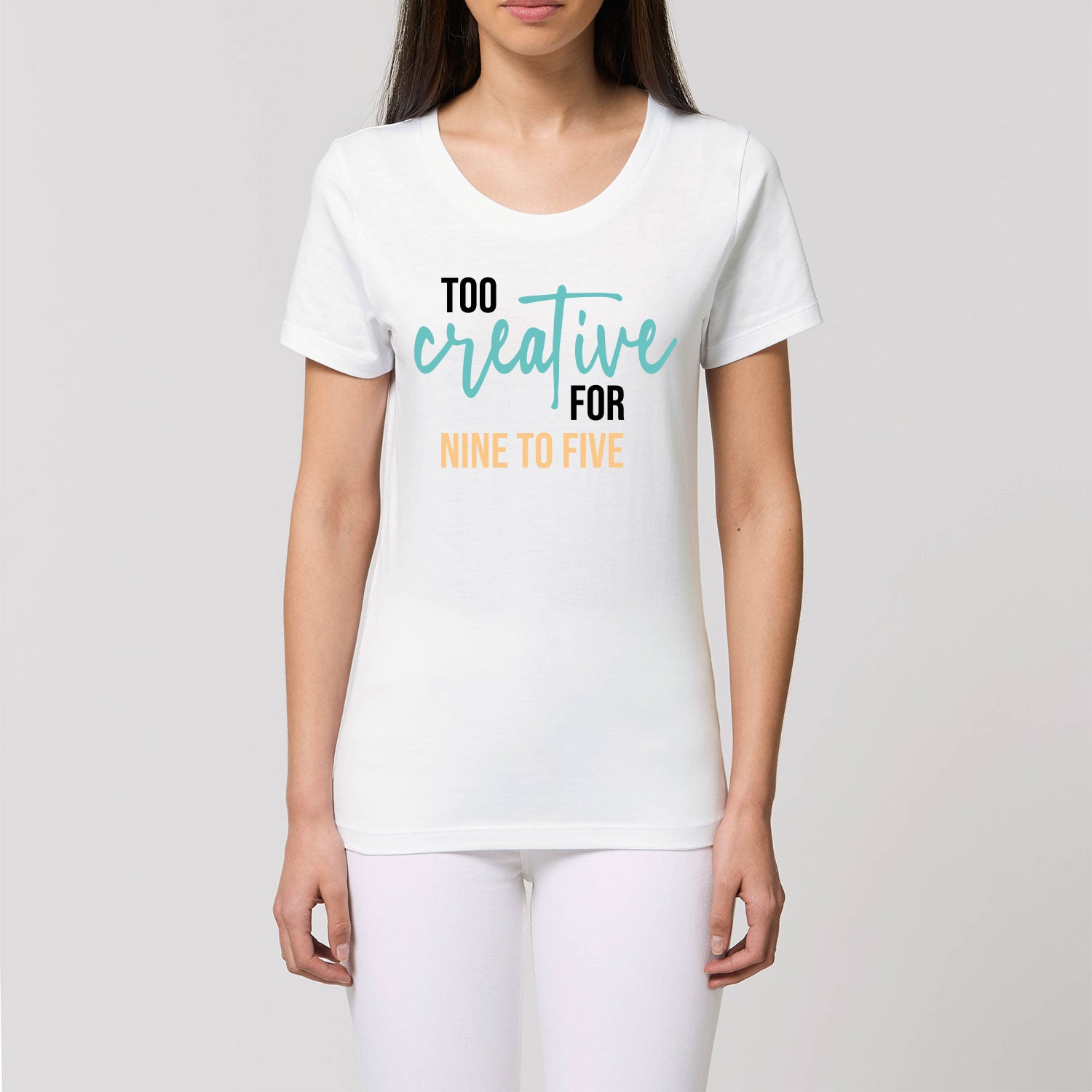 03_T-Shirt_Front_Model_LK10673