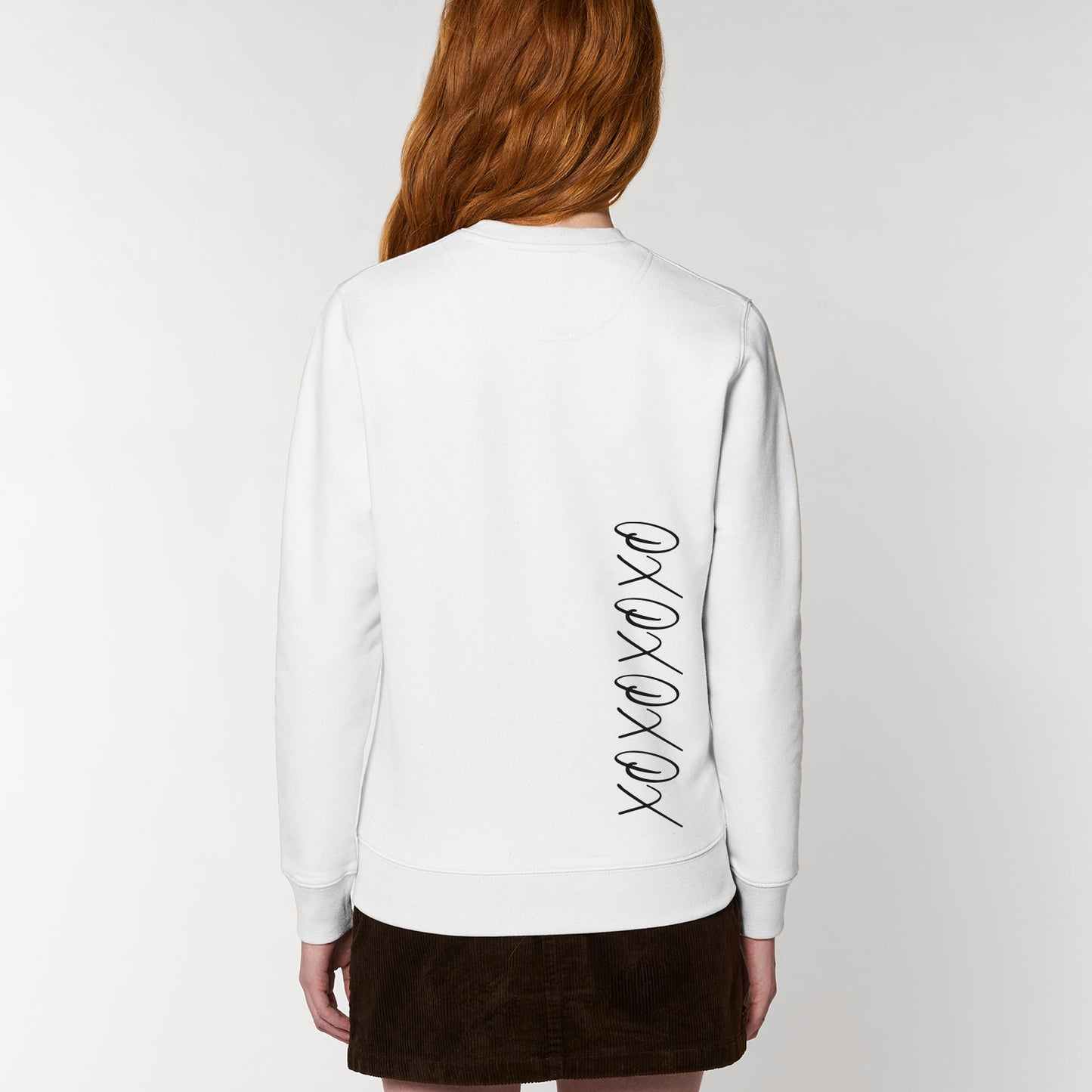 04_Sweatshirt_Back_Model_LK10666