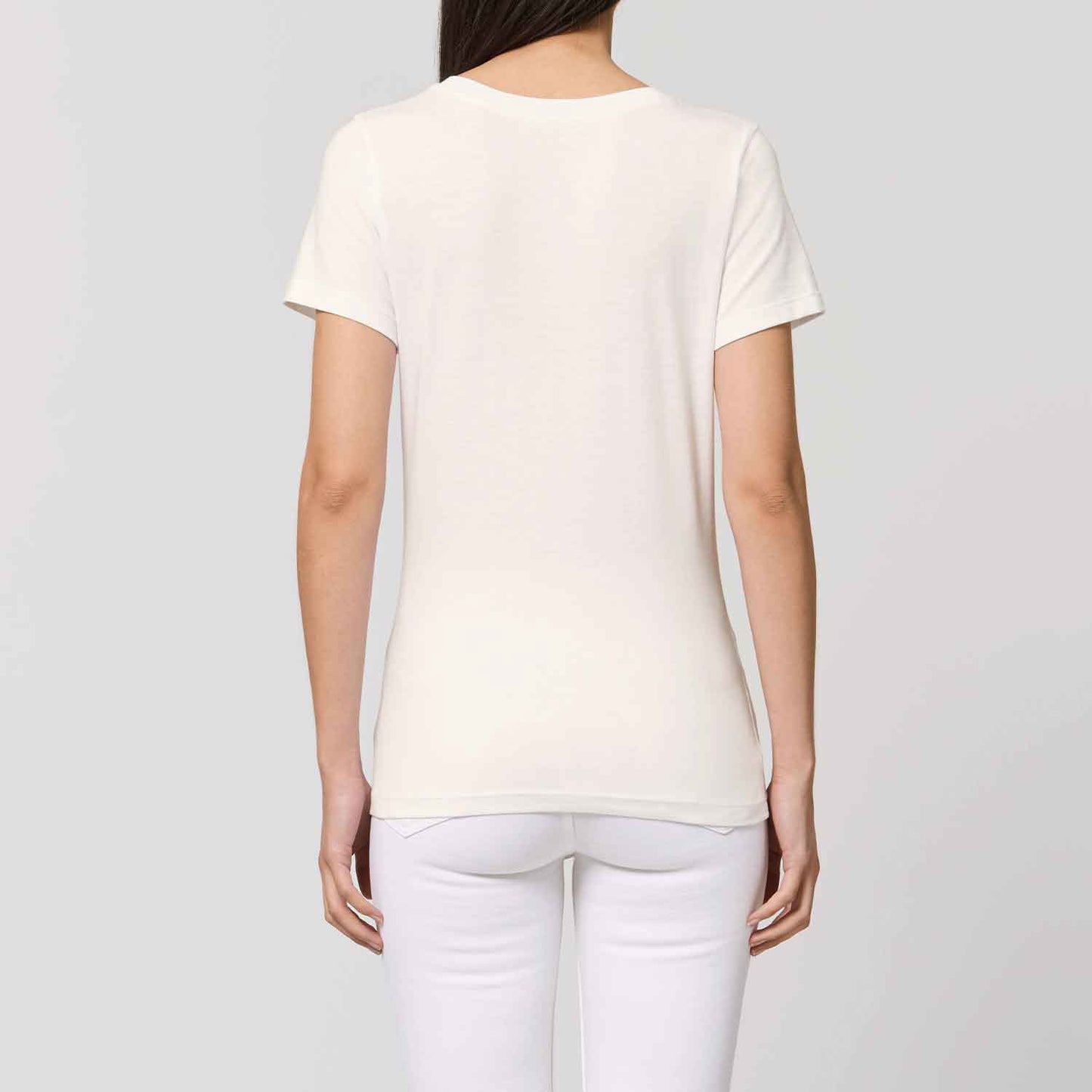 04_T-Shirt_Back_Model_creme