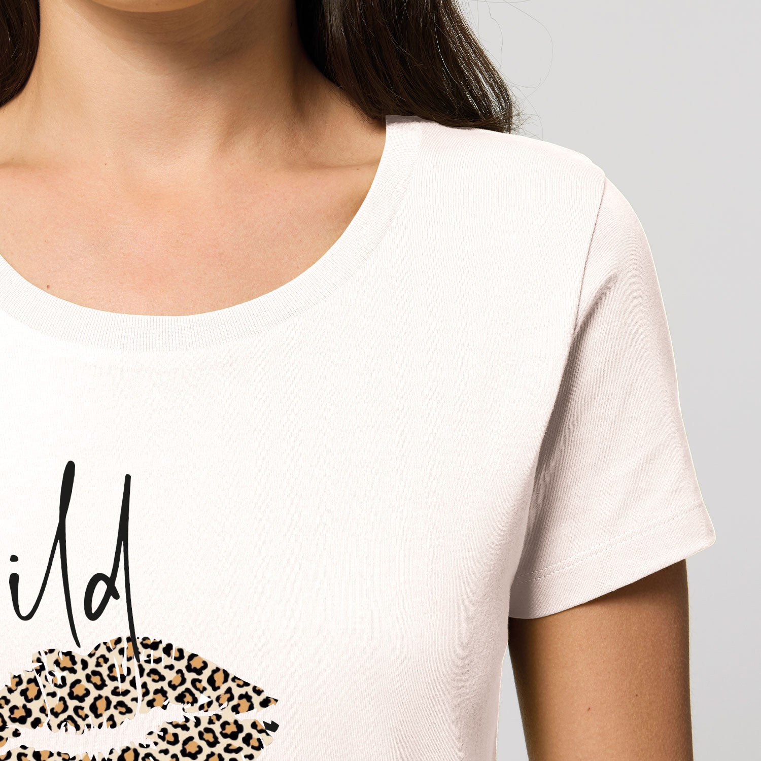 05_T-Shirt_Detail_LK10675